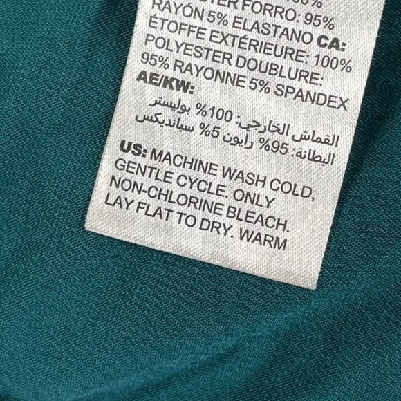 Chicos Blouse Women's Size‎ Medium (1) Geometric Lined Polyester Stretch - Picture 5 of 9